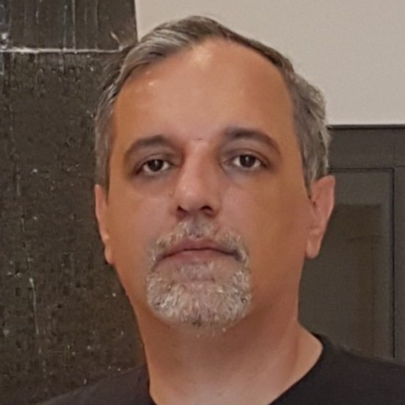 Qais Maash - Professional Headshot